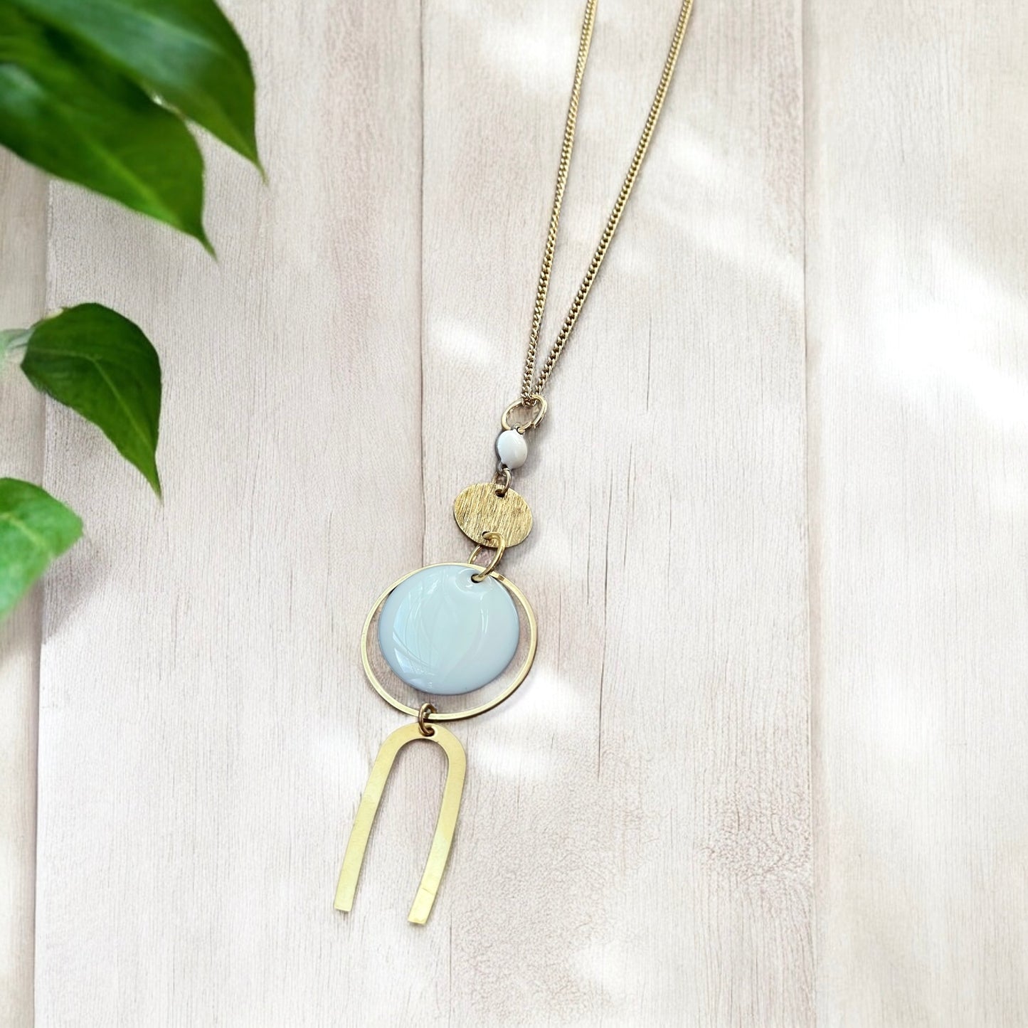 Collier moderne d’été