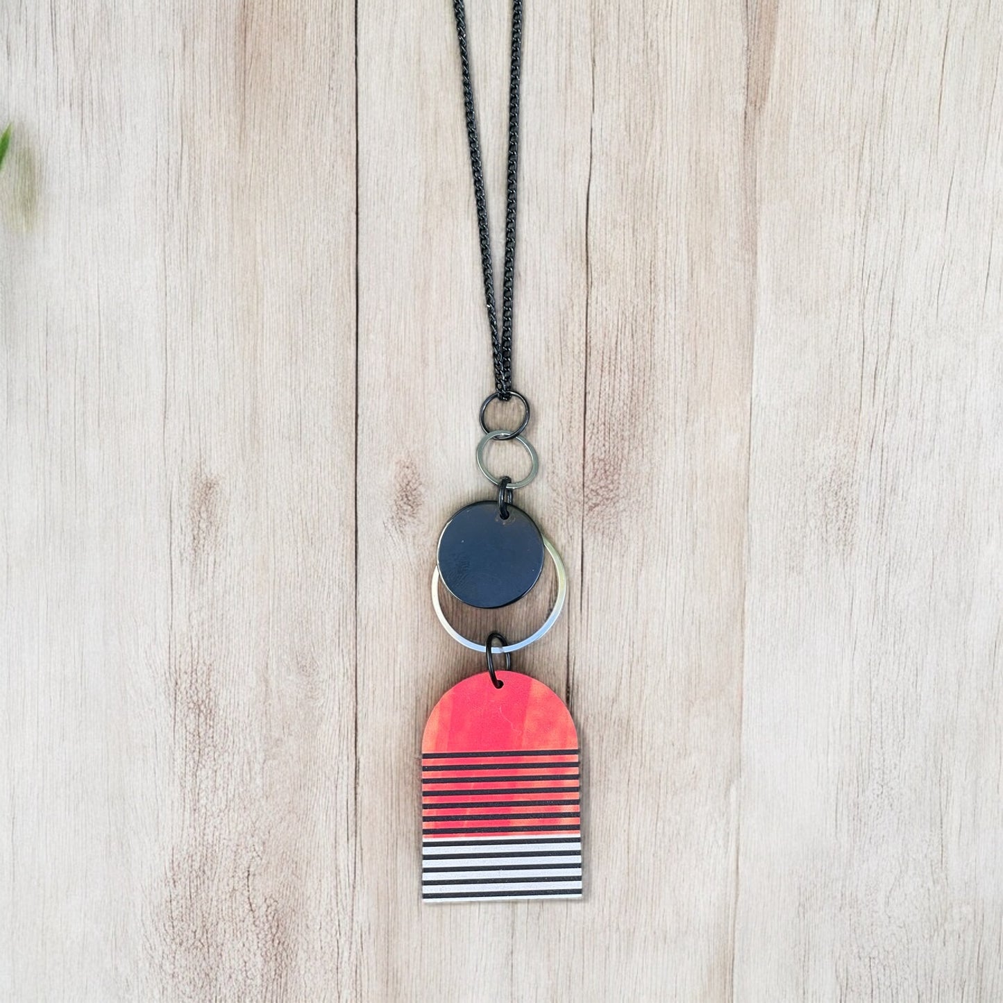 Long collier bohème et moderne