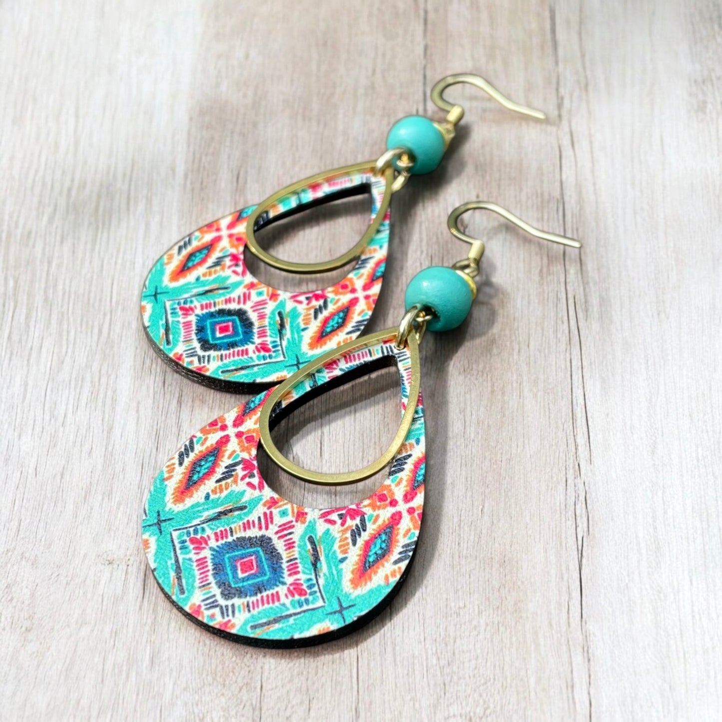 La goutte bohème colorée