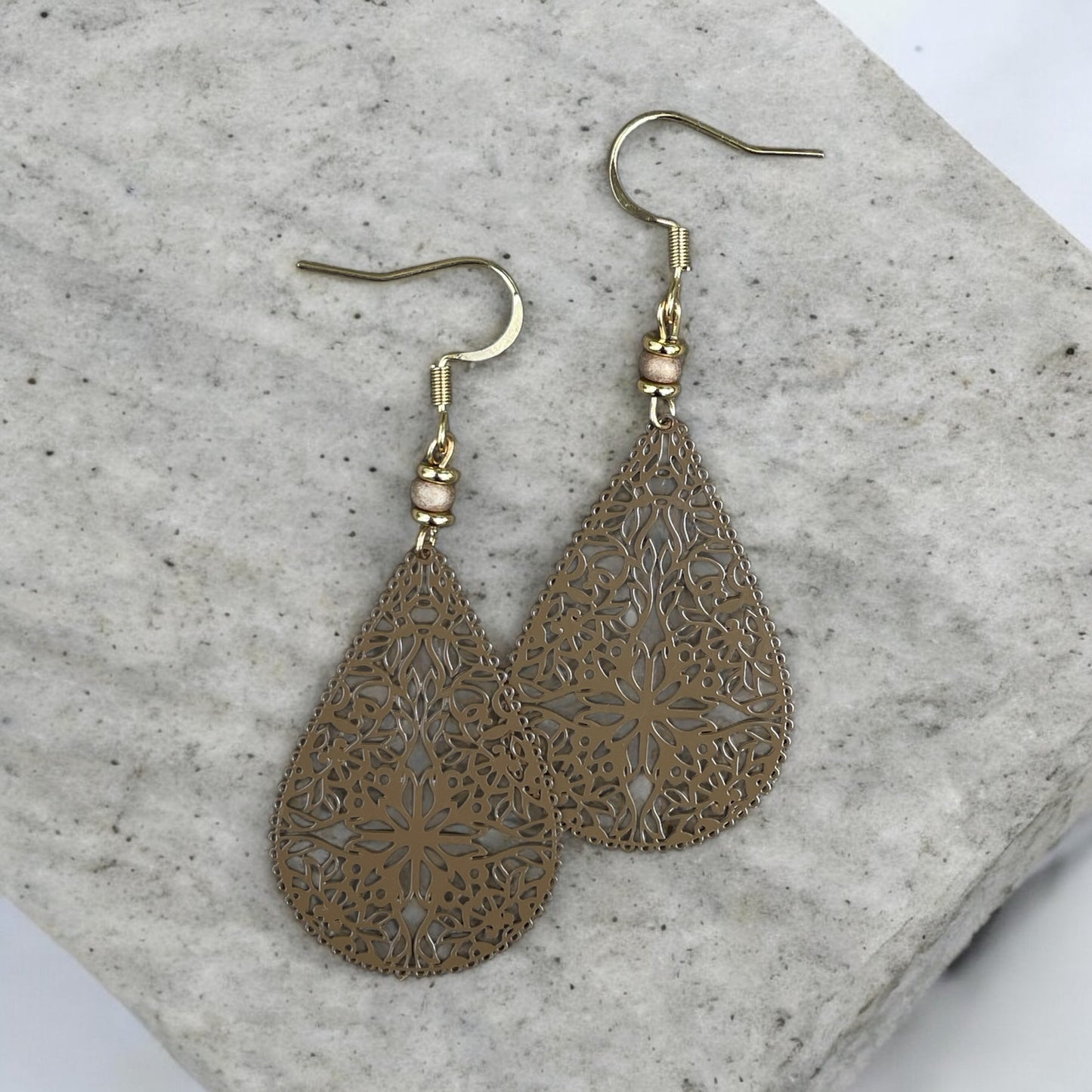 Boucles filigranes brunes/bronze