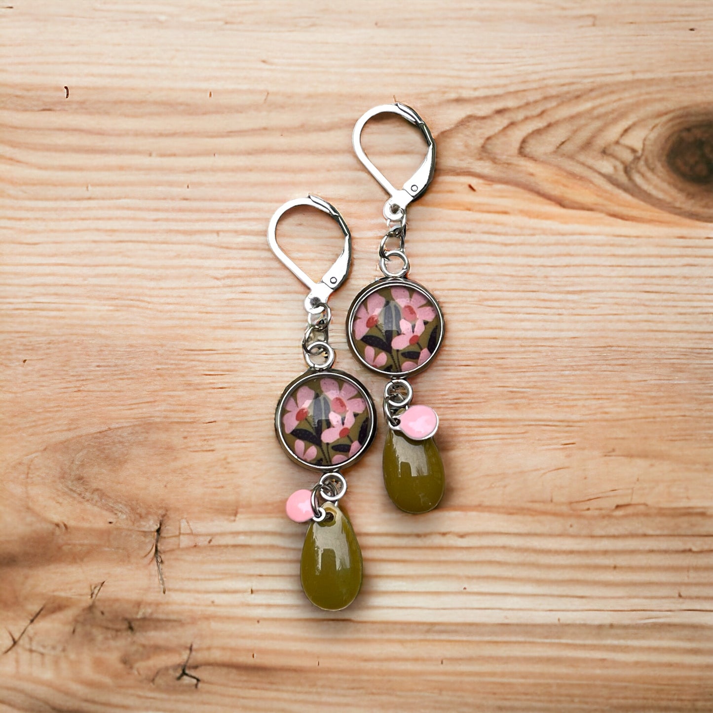 Boucles fleuries rose et kaki