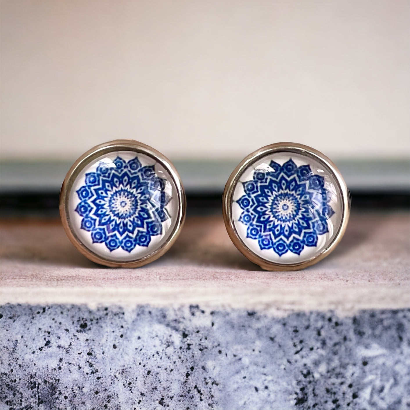 Clous d’oreilles mandalas bleu
