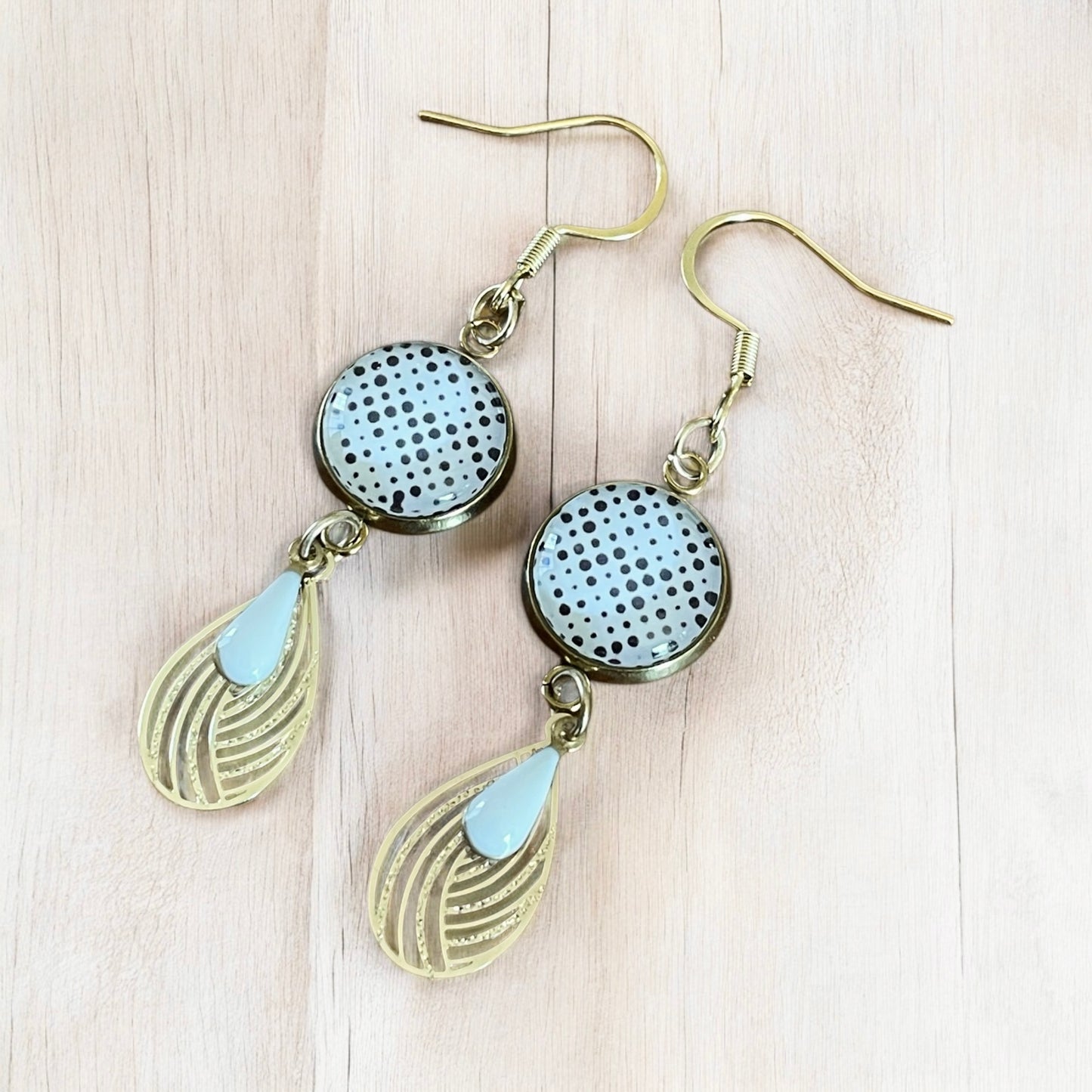 Boucles mi-longues or et blanc