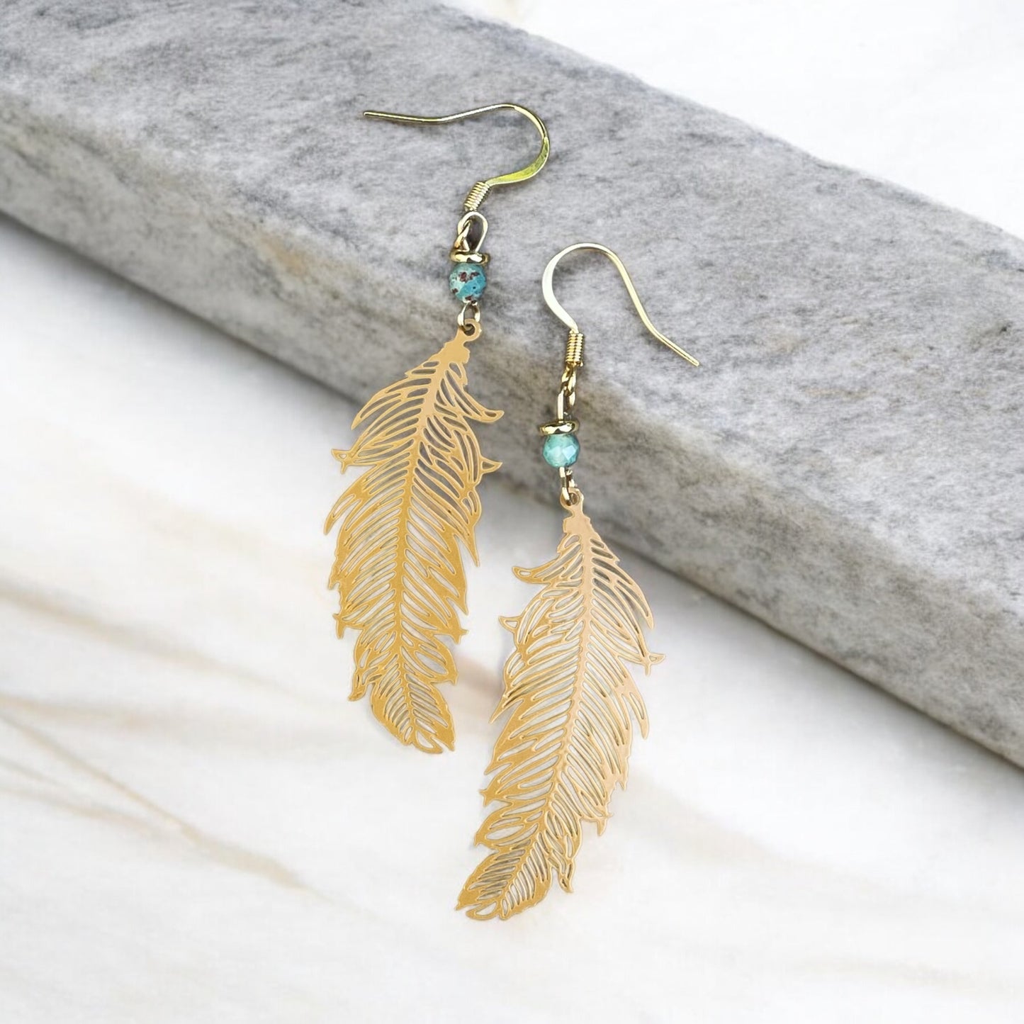 Boucles plumes ocres