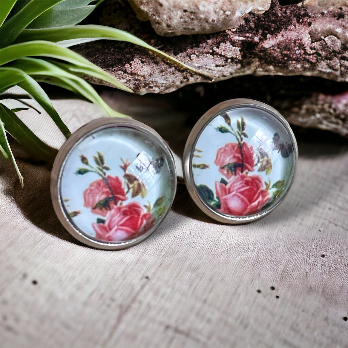 Clous d’oreilles fleuris