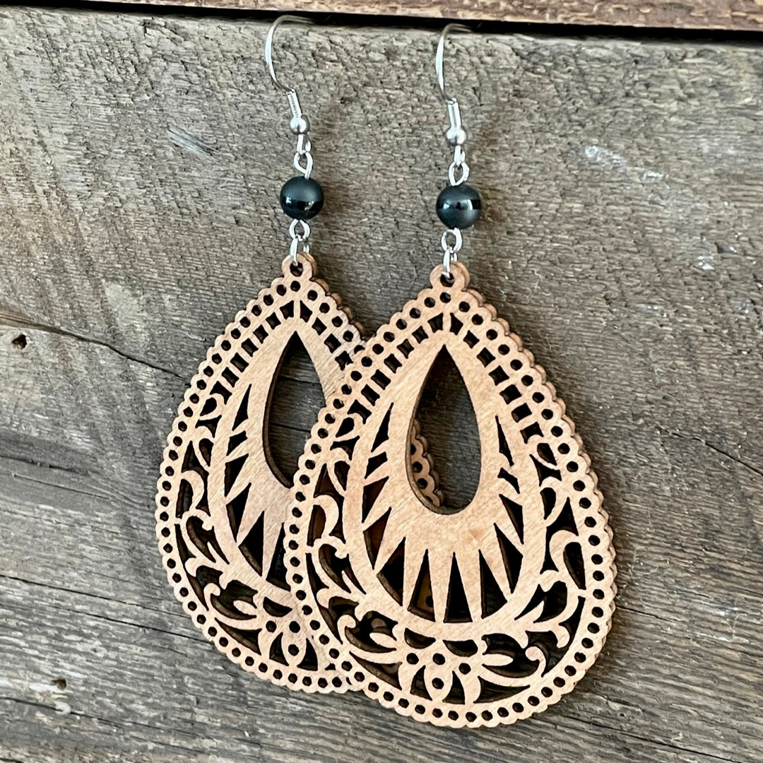 Grandes boucles en bois et onyx