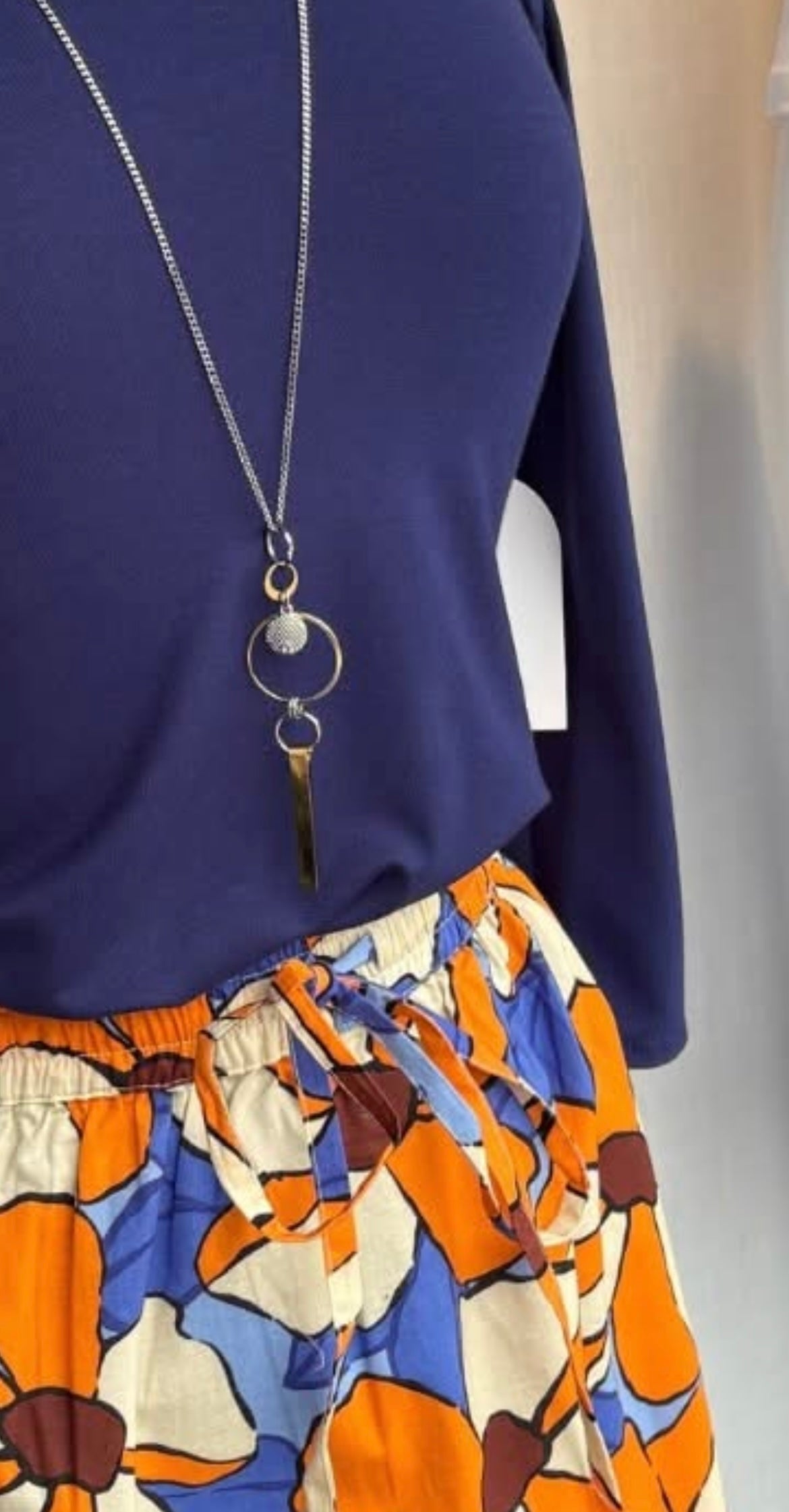Le collier long élégant