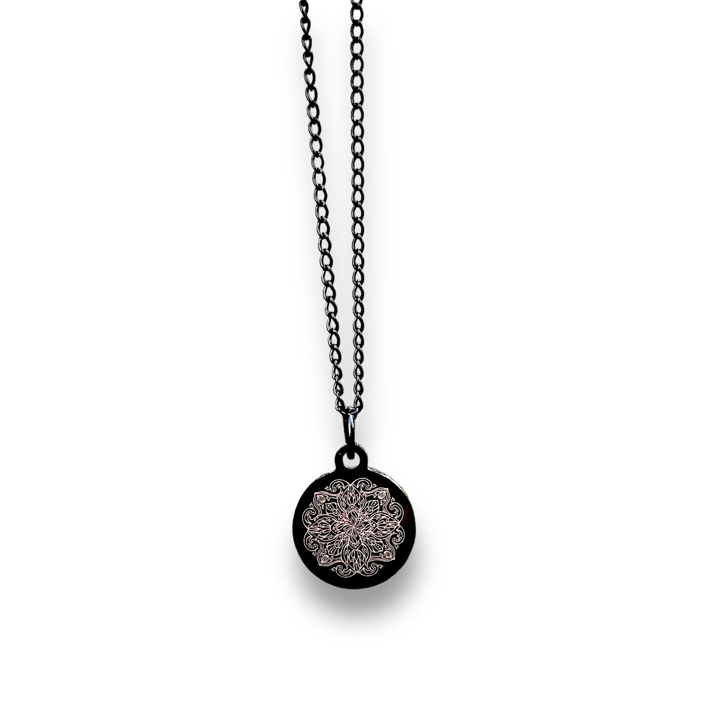 Chaîne et pendentif mandalas