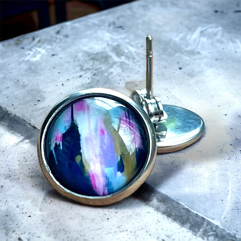 Clous d’oreilles effet peinture