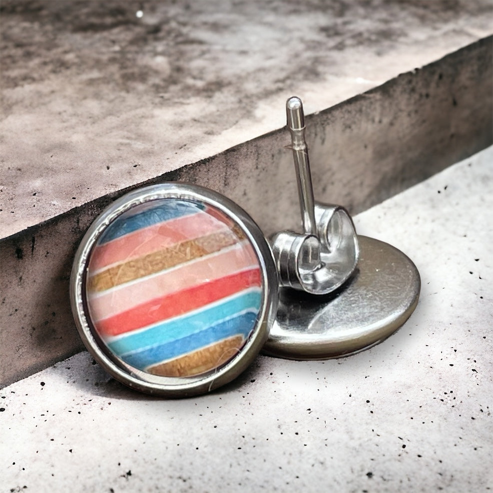 Clous d’oreilles colorés et rayés