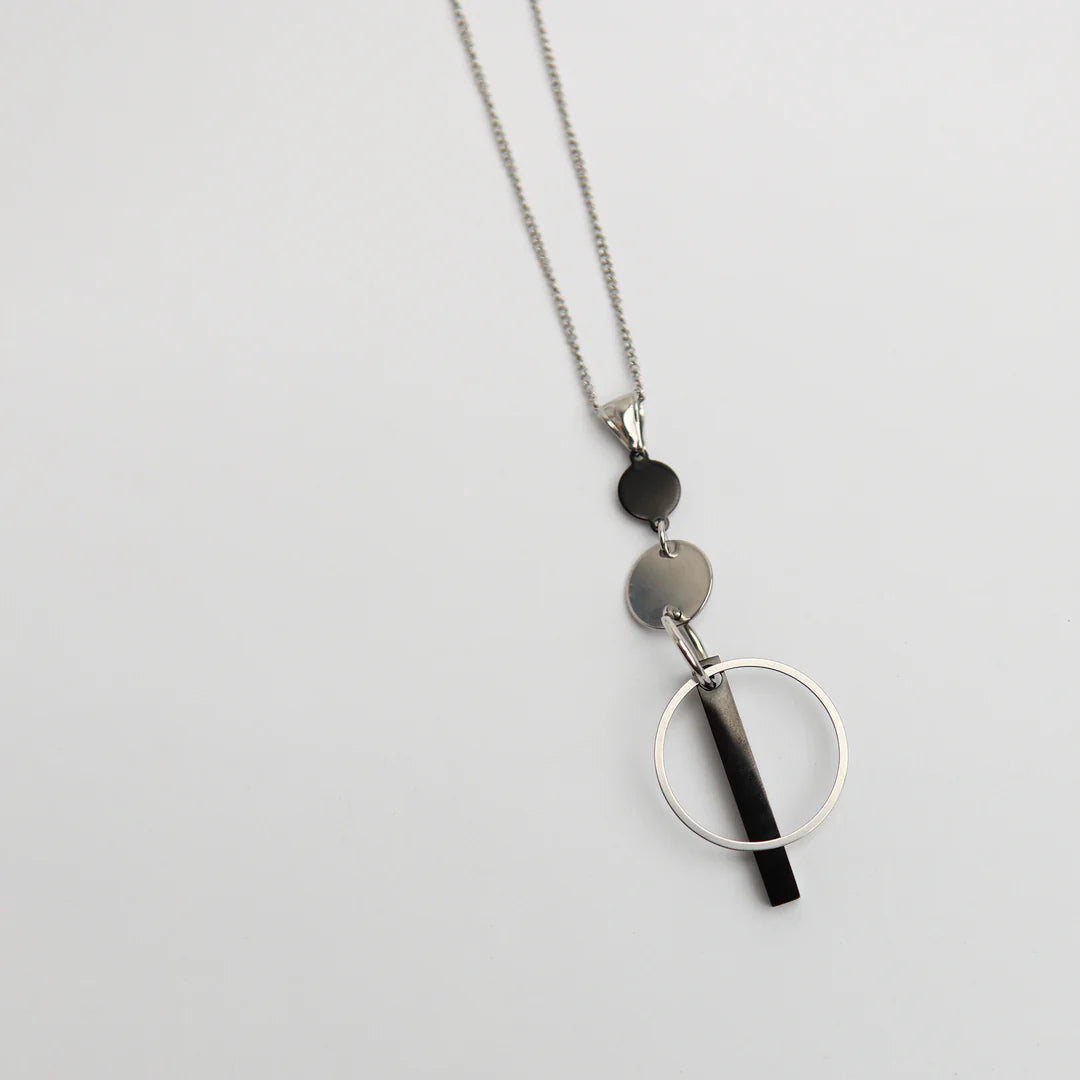 Collier long anneau et pendentif