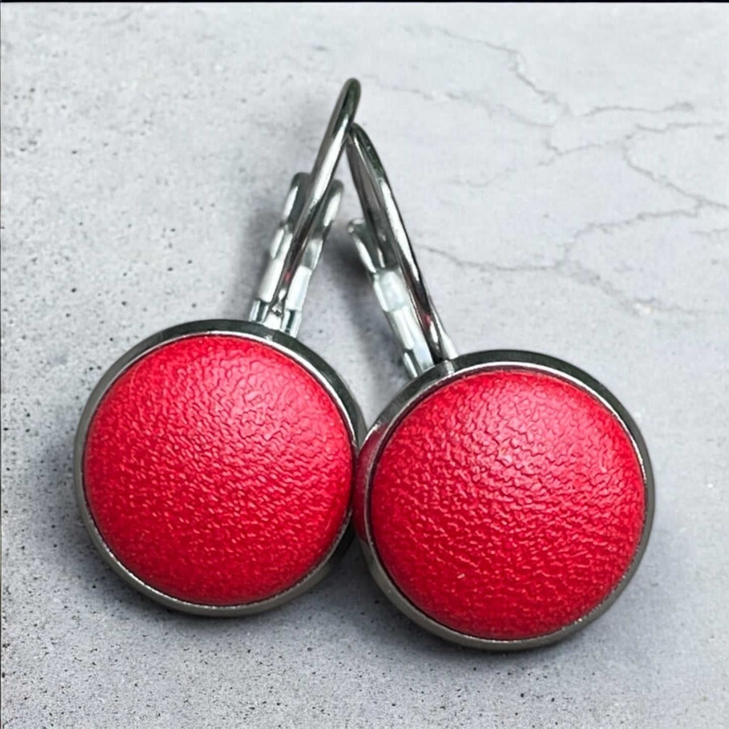 Dormeuses cuir rouge