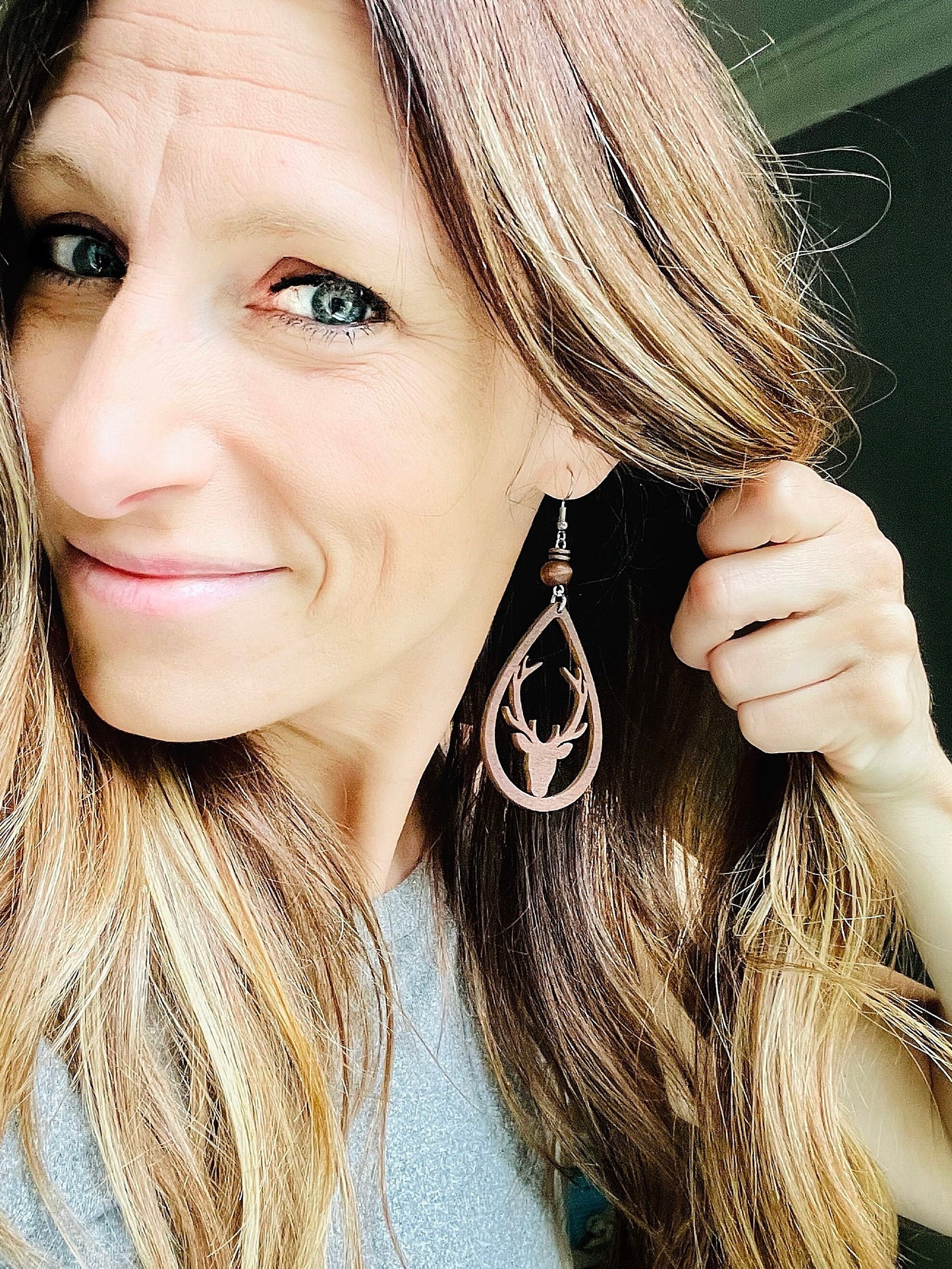 Boucles d’oreilles chevreuils en bois