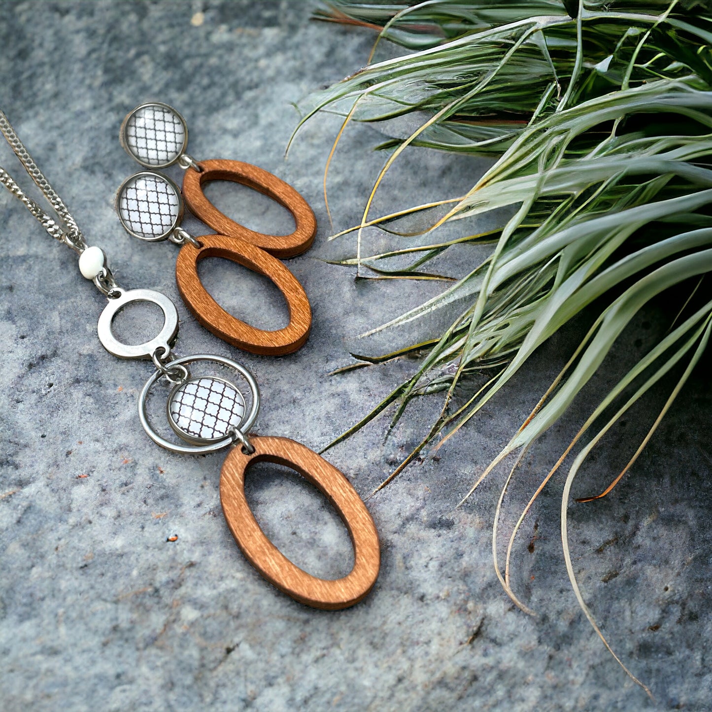 Boucles d’oreilles cabochons et bois