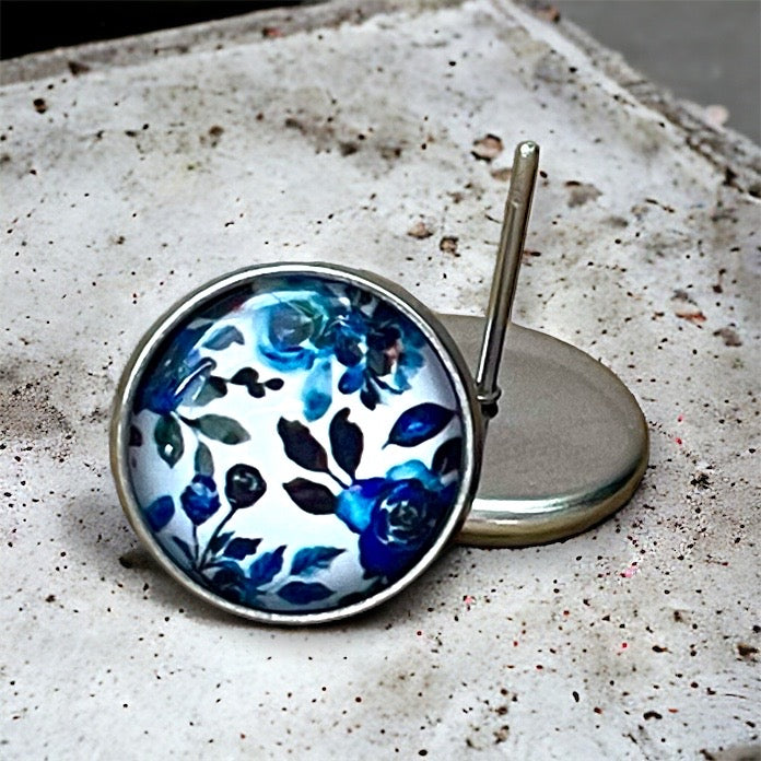 Boucles fleuris bleues