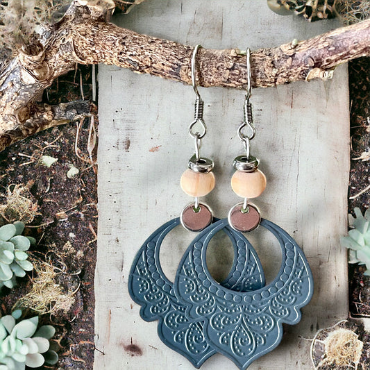 Boucles bleues-grises