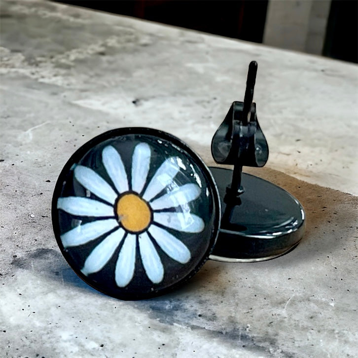 Clous d’oreilles marguerites