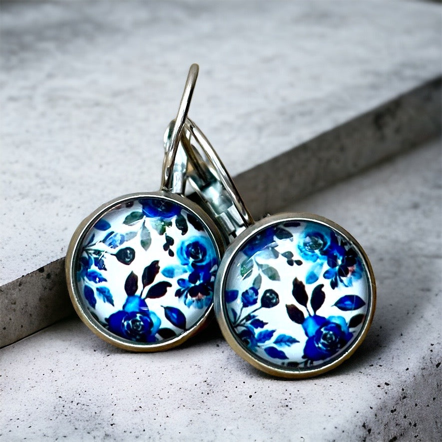 Boucles fleuris bleues