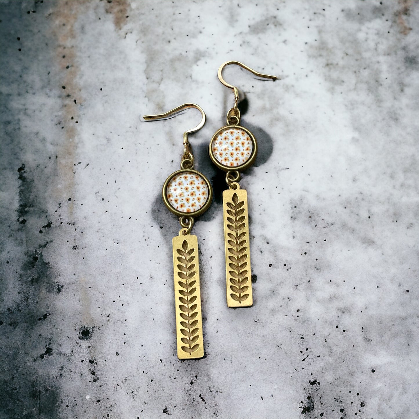 Boucles longues petites fleurs