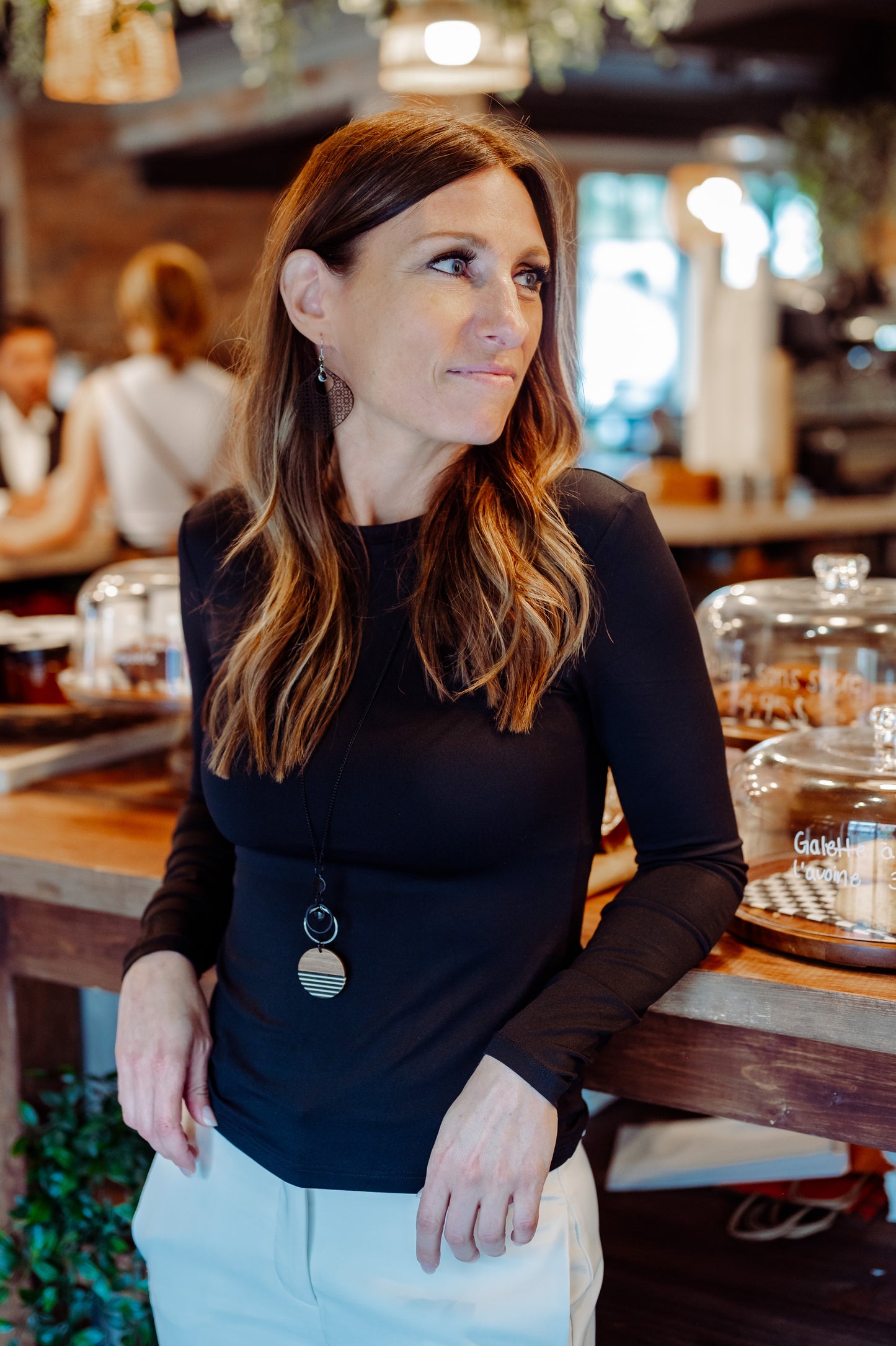 Gouttes filigranes noires