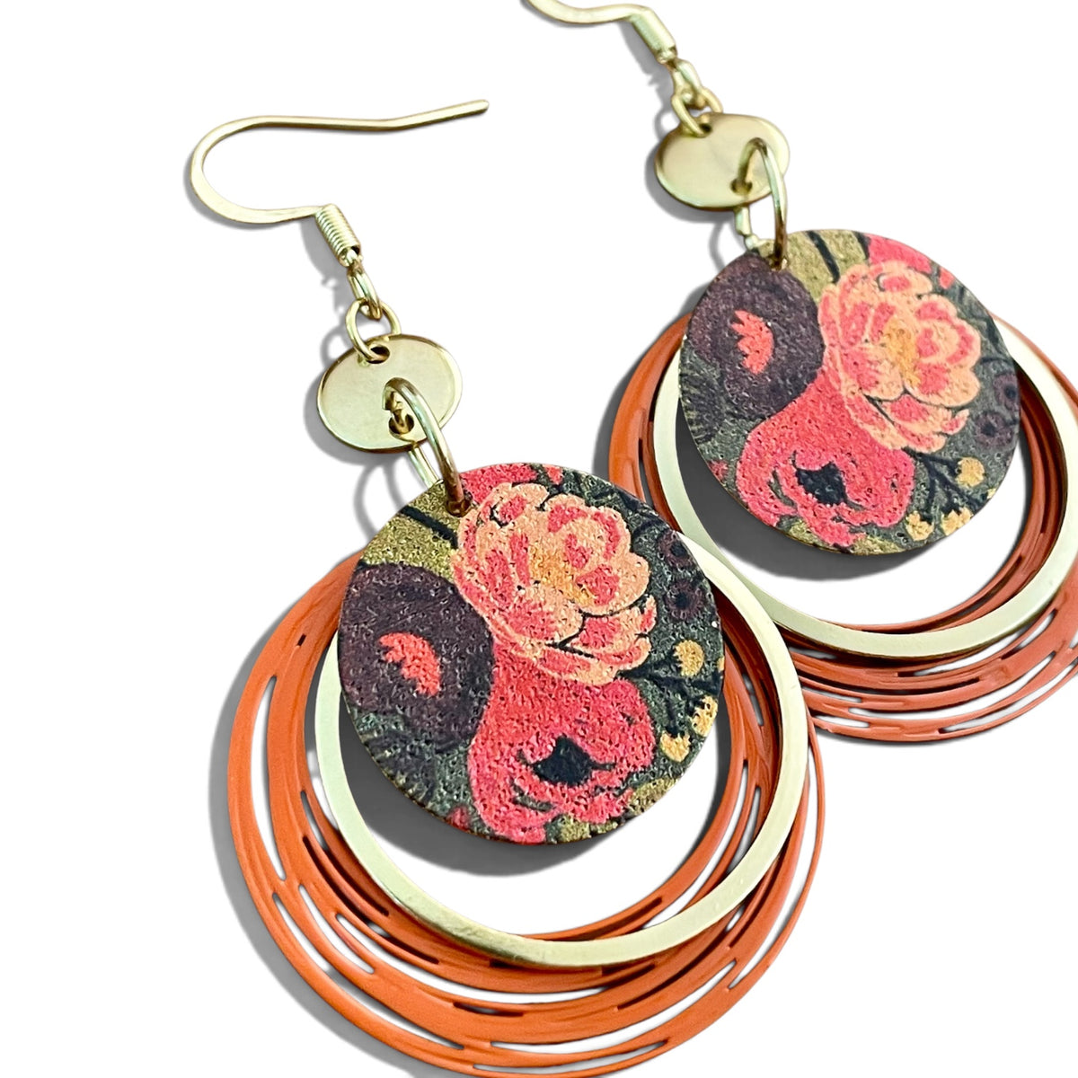 Les anneaux orange fleuris