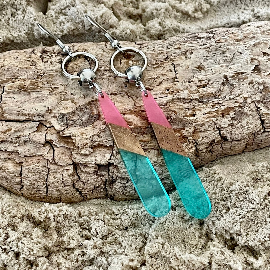 Boucles d’oreilles pendantes bois et résine