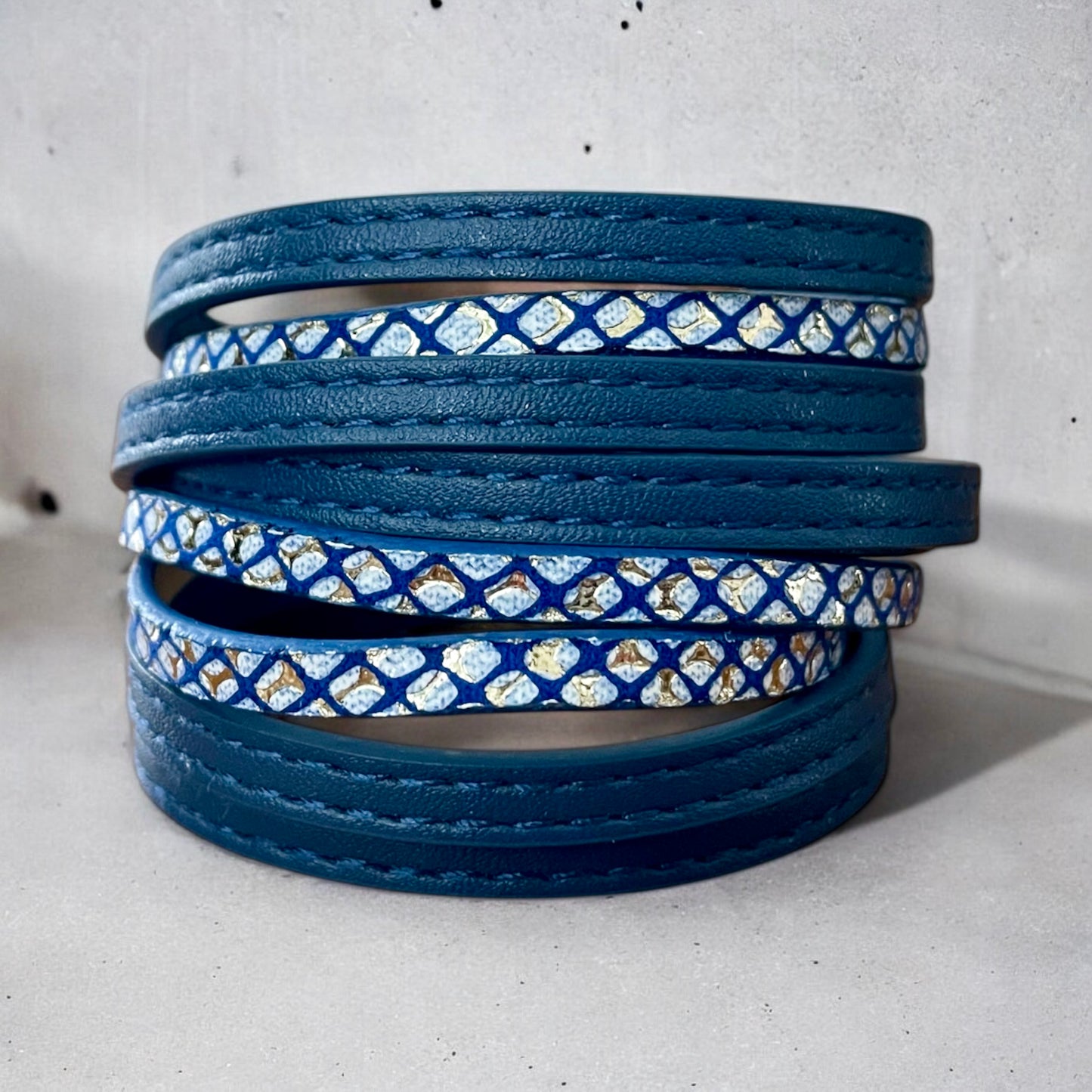 Bracelet cuir bleu et blanc