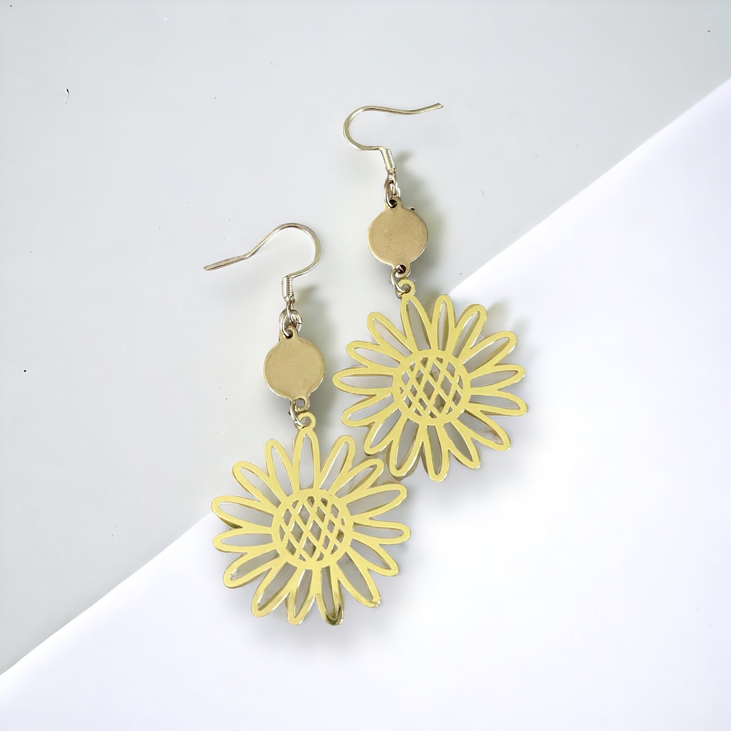 Boucles fleurs dorées
