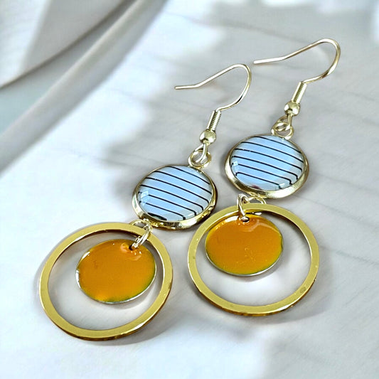 Boucles or et ocre à rayures