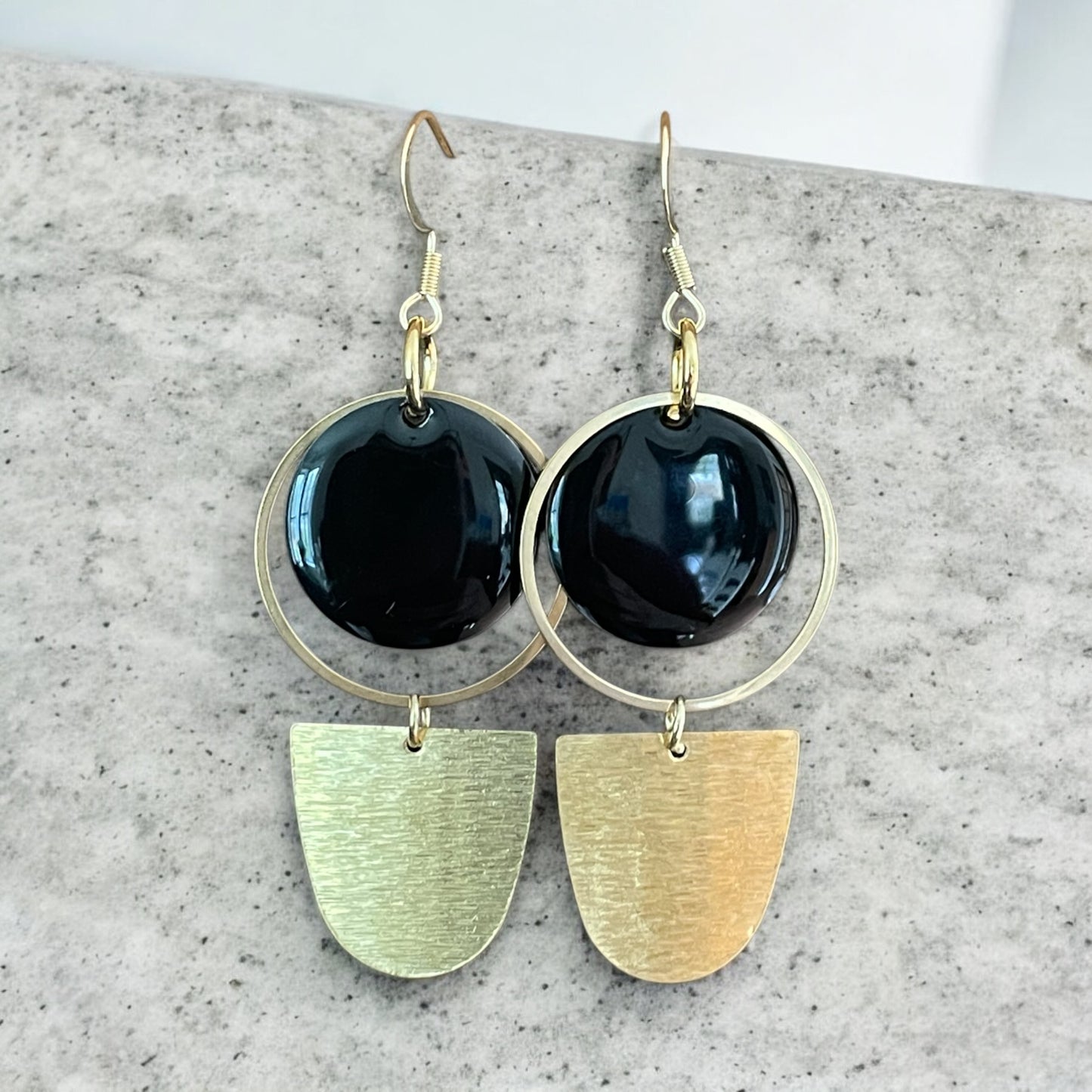 La boucle classique noir et or