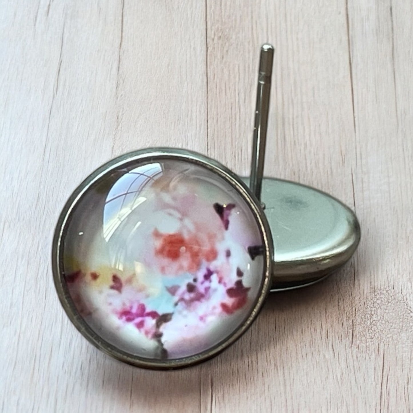 Clous d’oreilles pastel