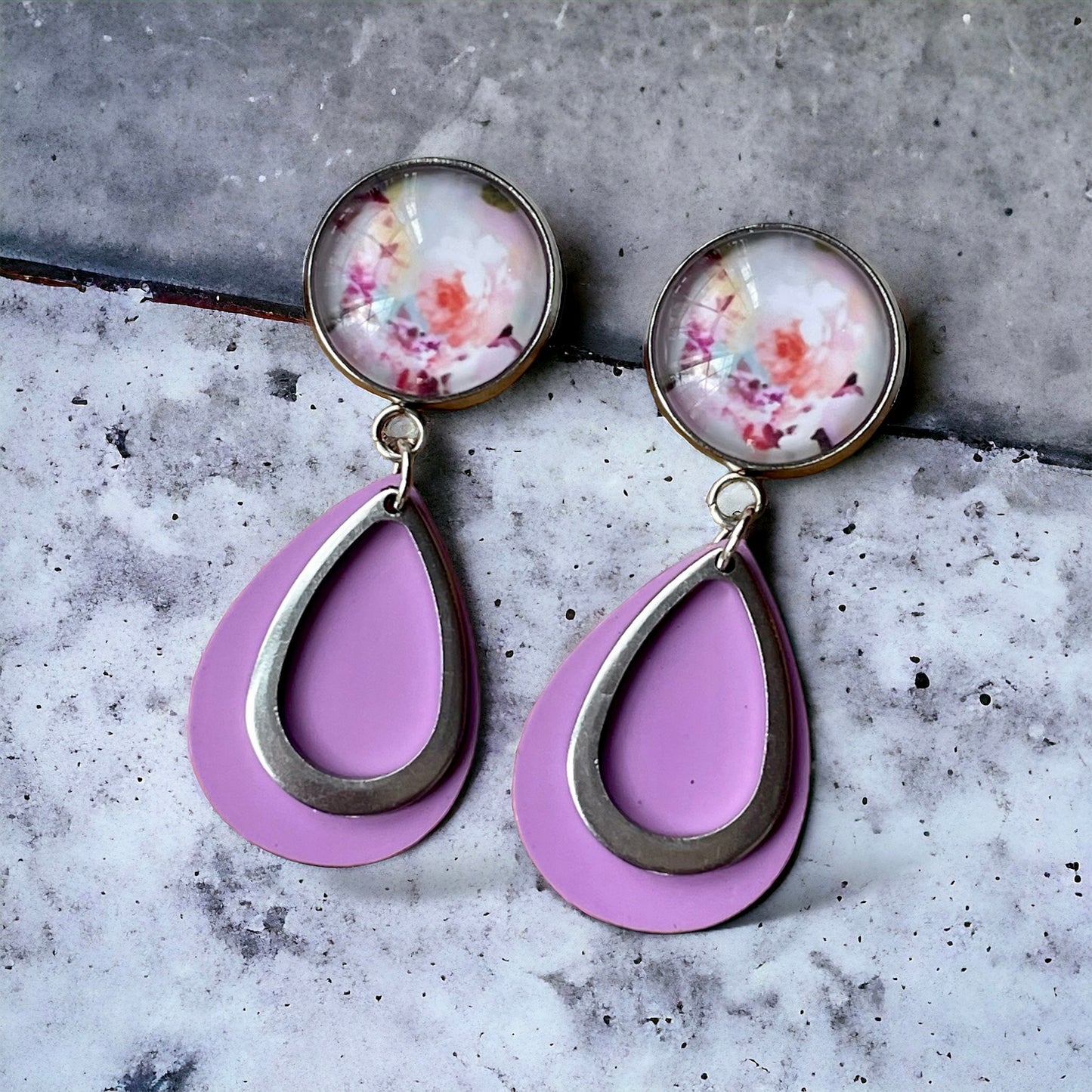 Boucles d’oreilles gouttes lilas