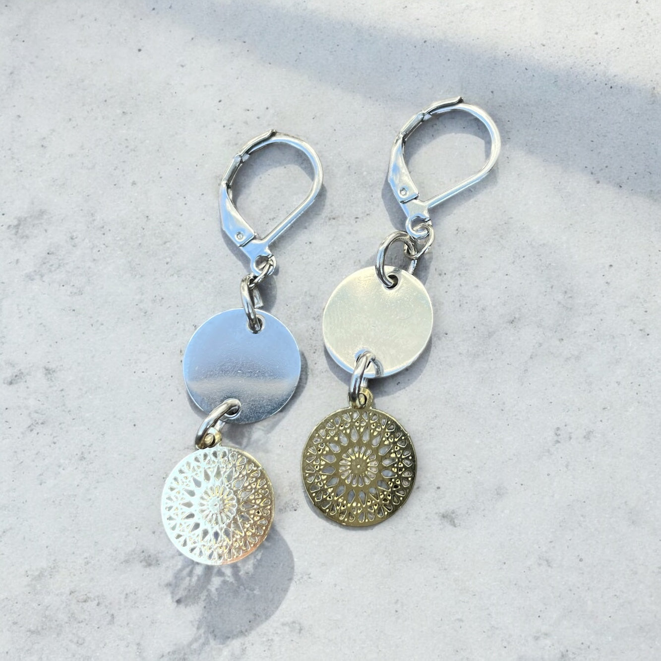 La délicate boucle d’oreille