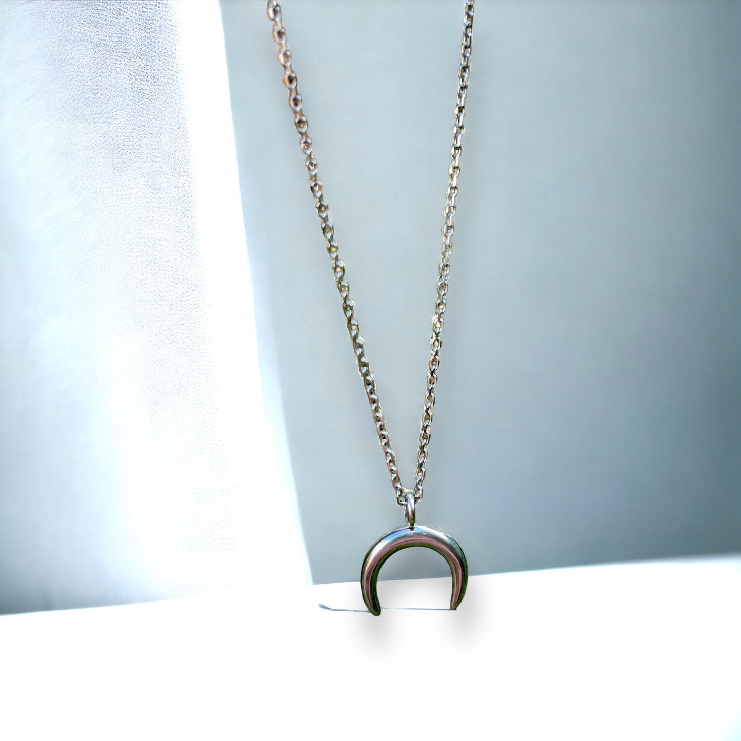 Chaîne croissant de lune