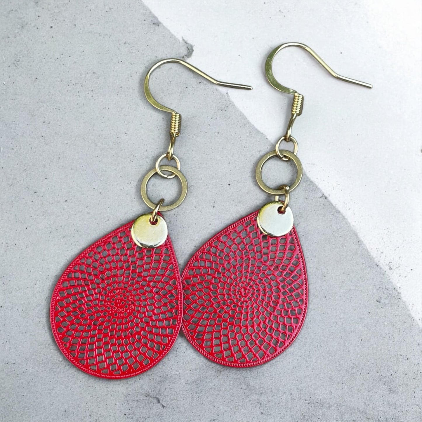 Boucles petites gouttes rouge