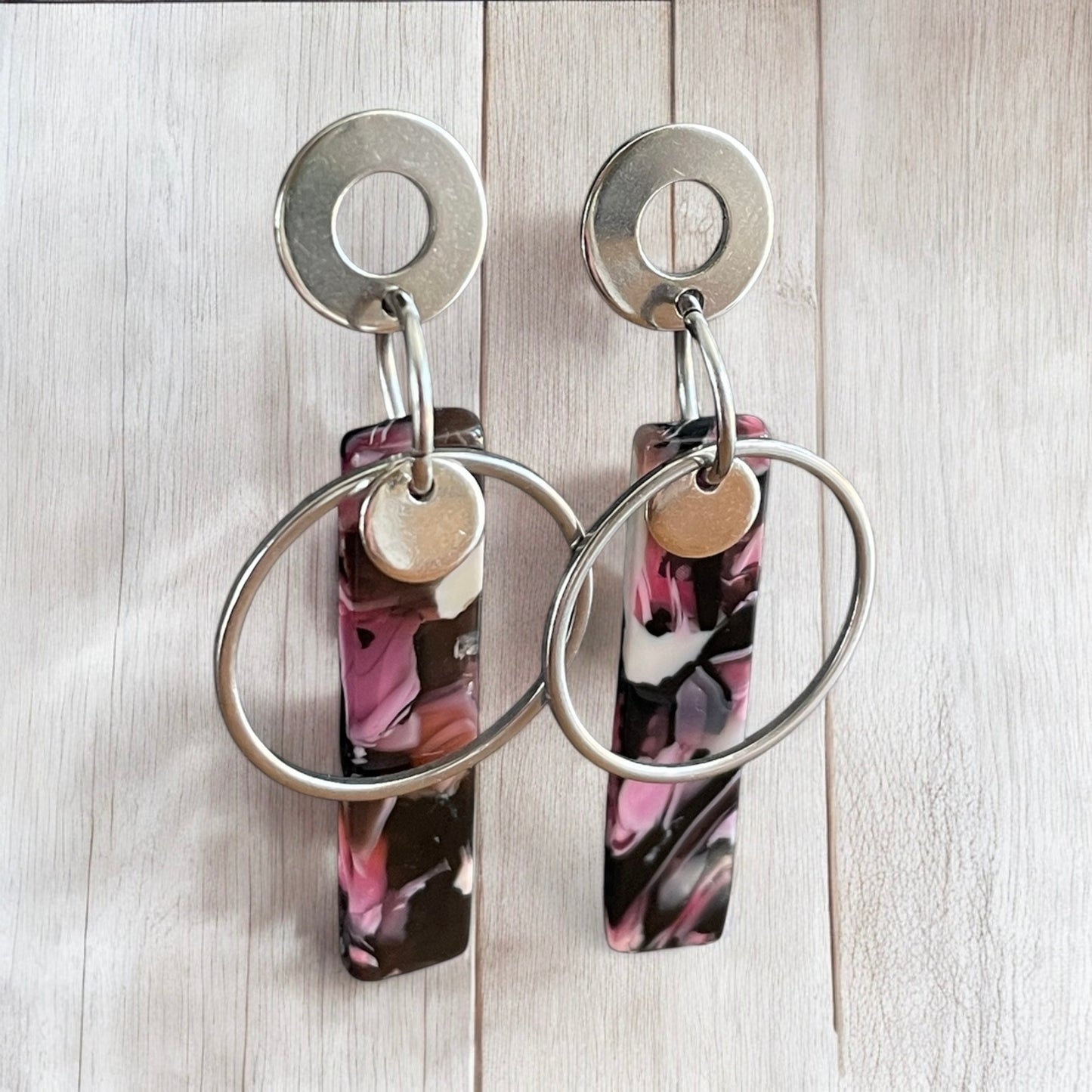 Boucles anneaux et acrylique