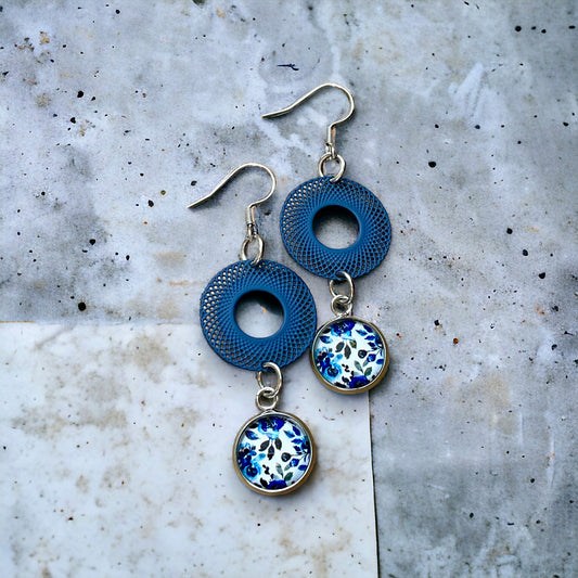 Boucles d’oreilles bleues fleuris
