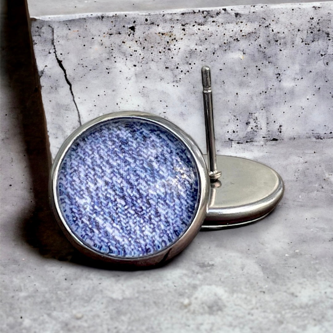 Clous d’oreilles jeans