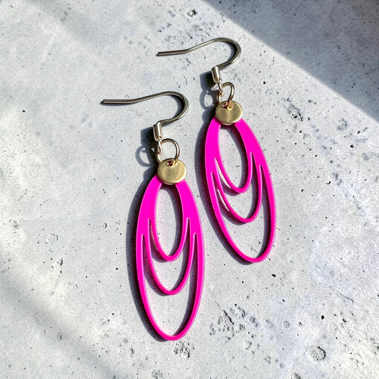 Boucles D'oreilles Dormeuses - Bronze Et Cabochon Rose Fuschia - SHAMAYA KREA