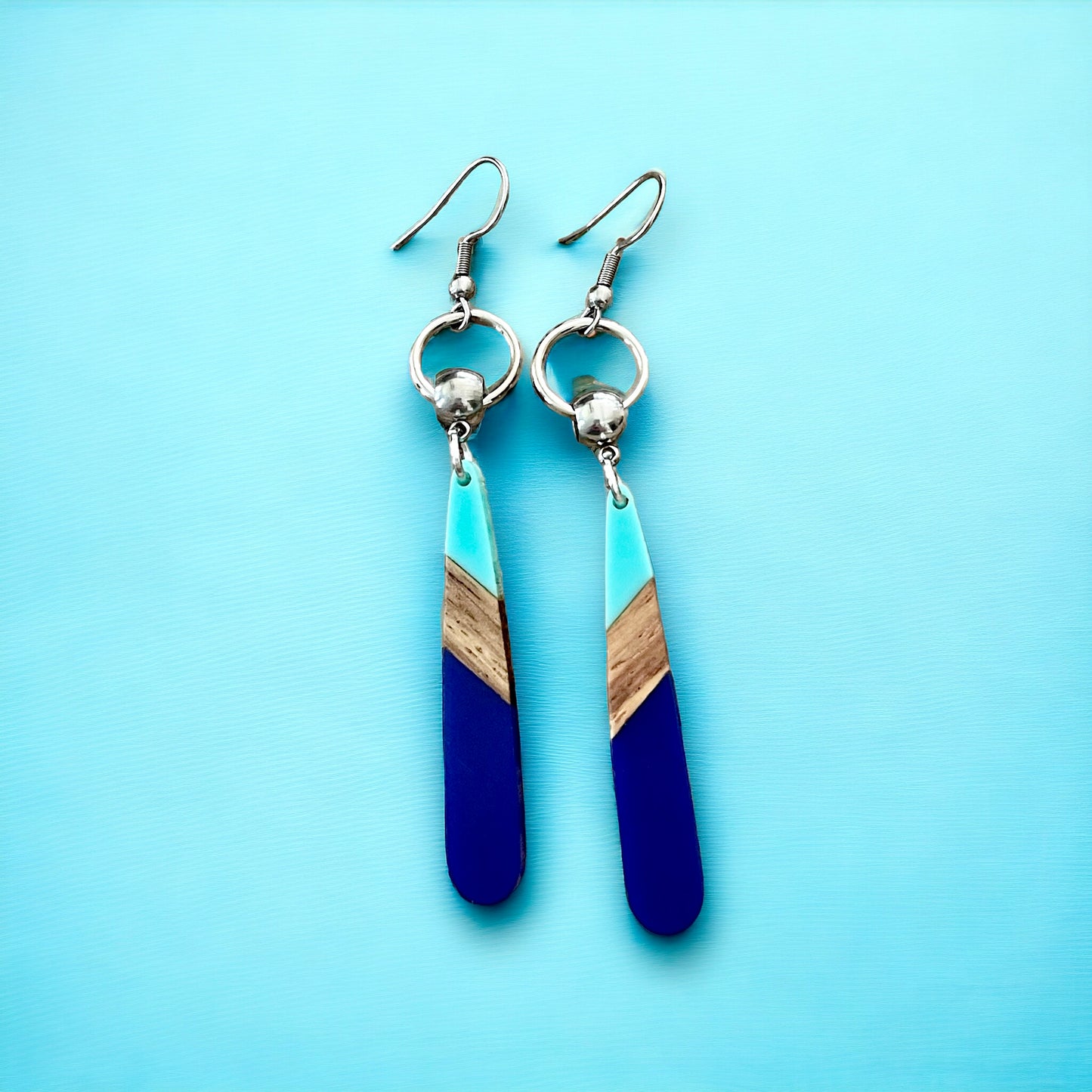 Boucles pendantes bois et résine