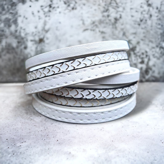 Bracelet de cuir blanc