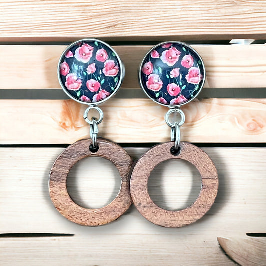 Clous d'oreilles avec petits anneaux de bois