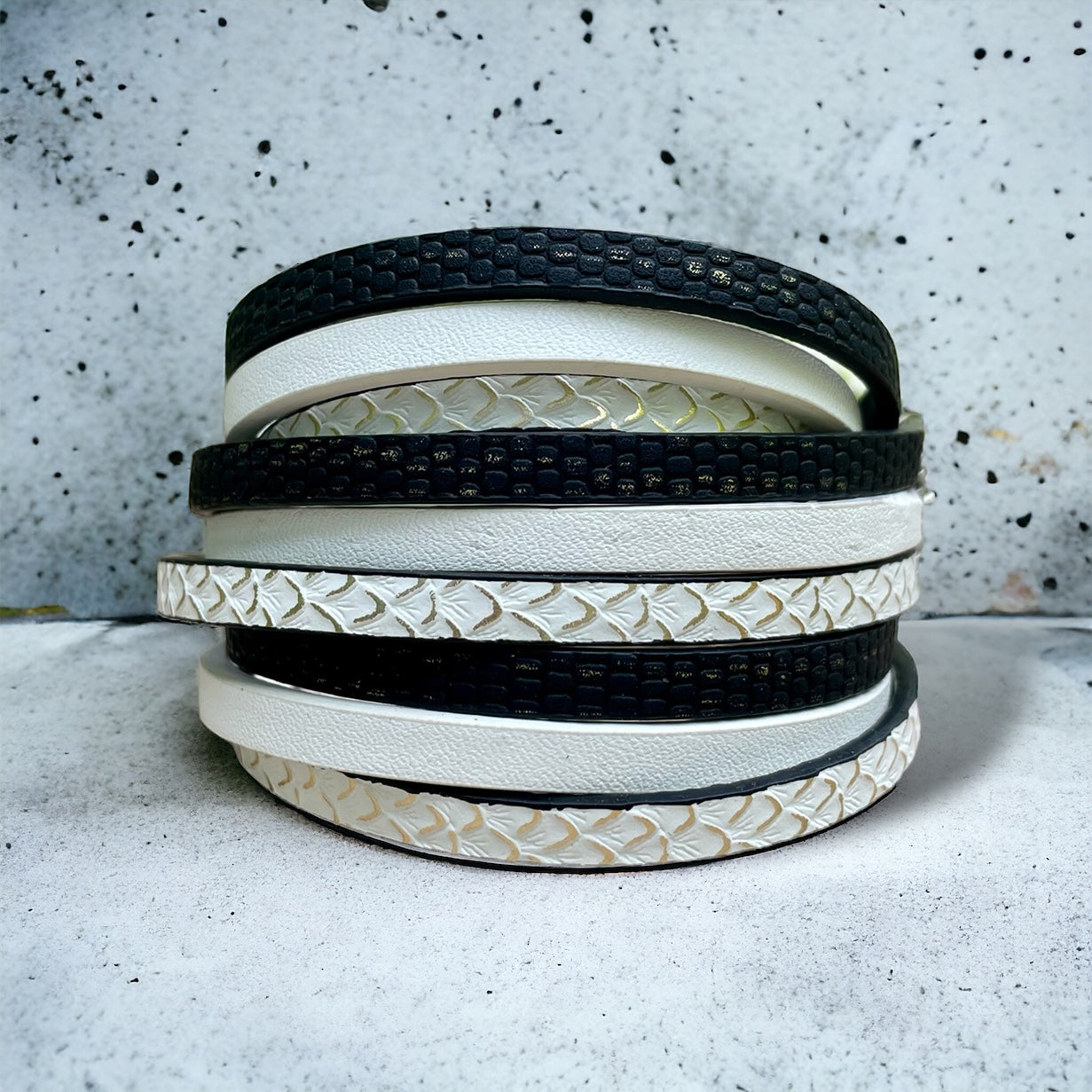 Wrap bracelet noir et blanc