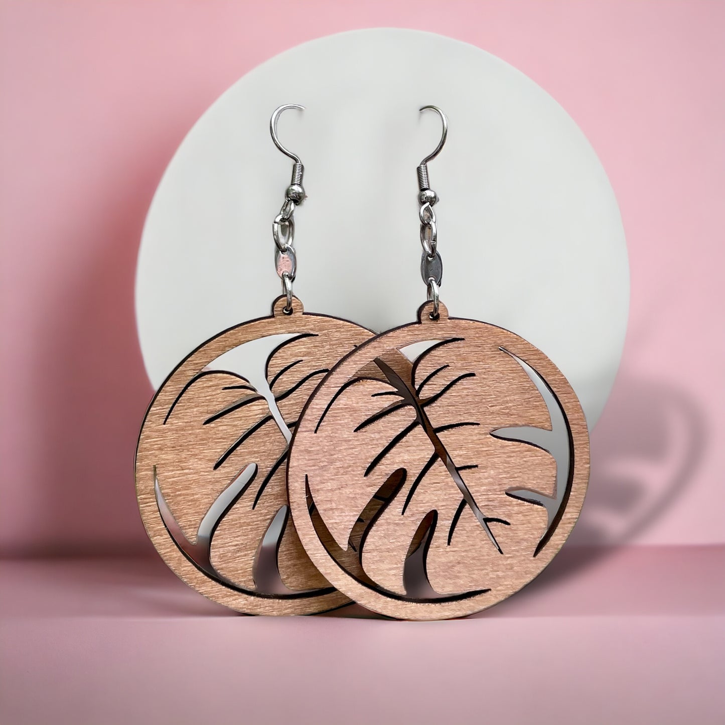 Grandes boucles d’oreilles en bois monstera
