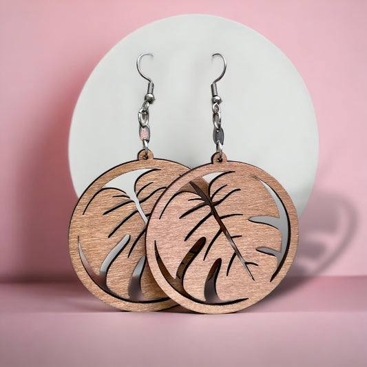 Grandes boucles d’oreilles en bois monstera