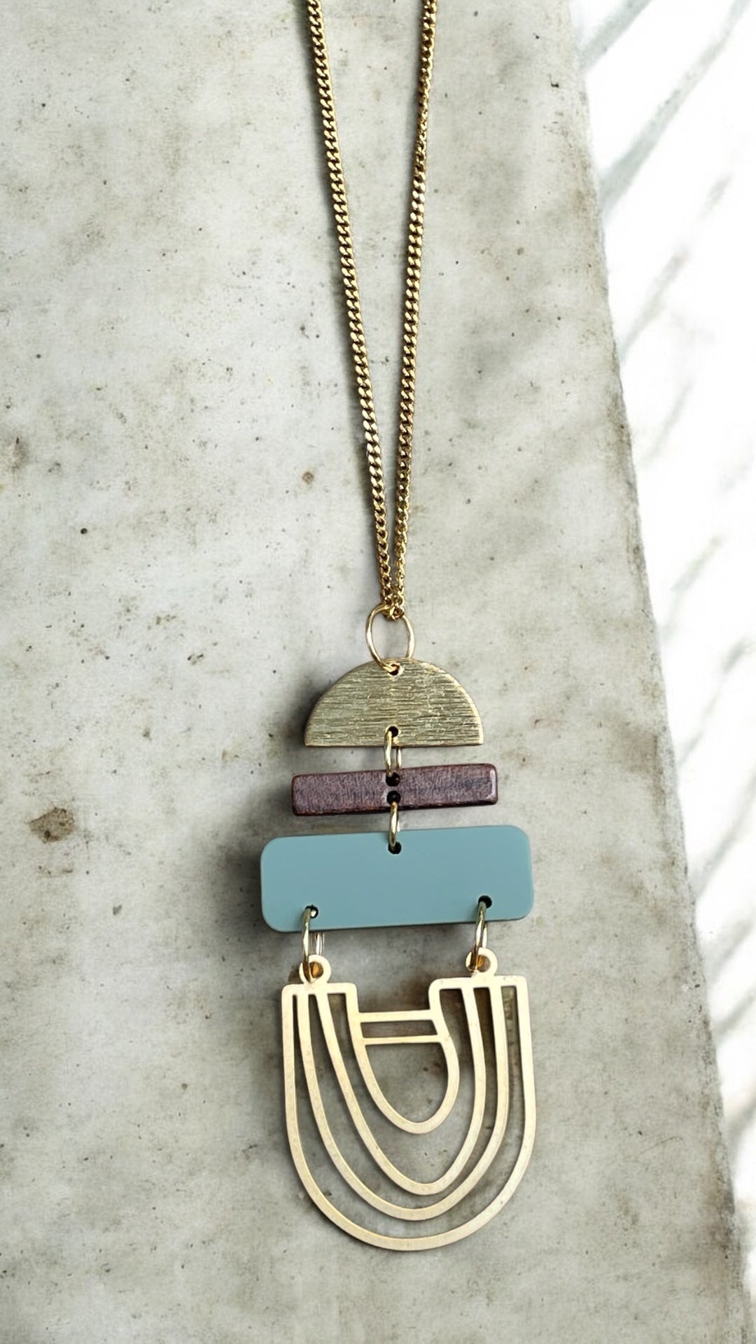 Le collier géo vintage
