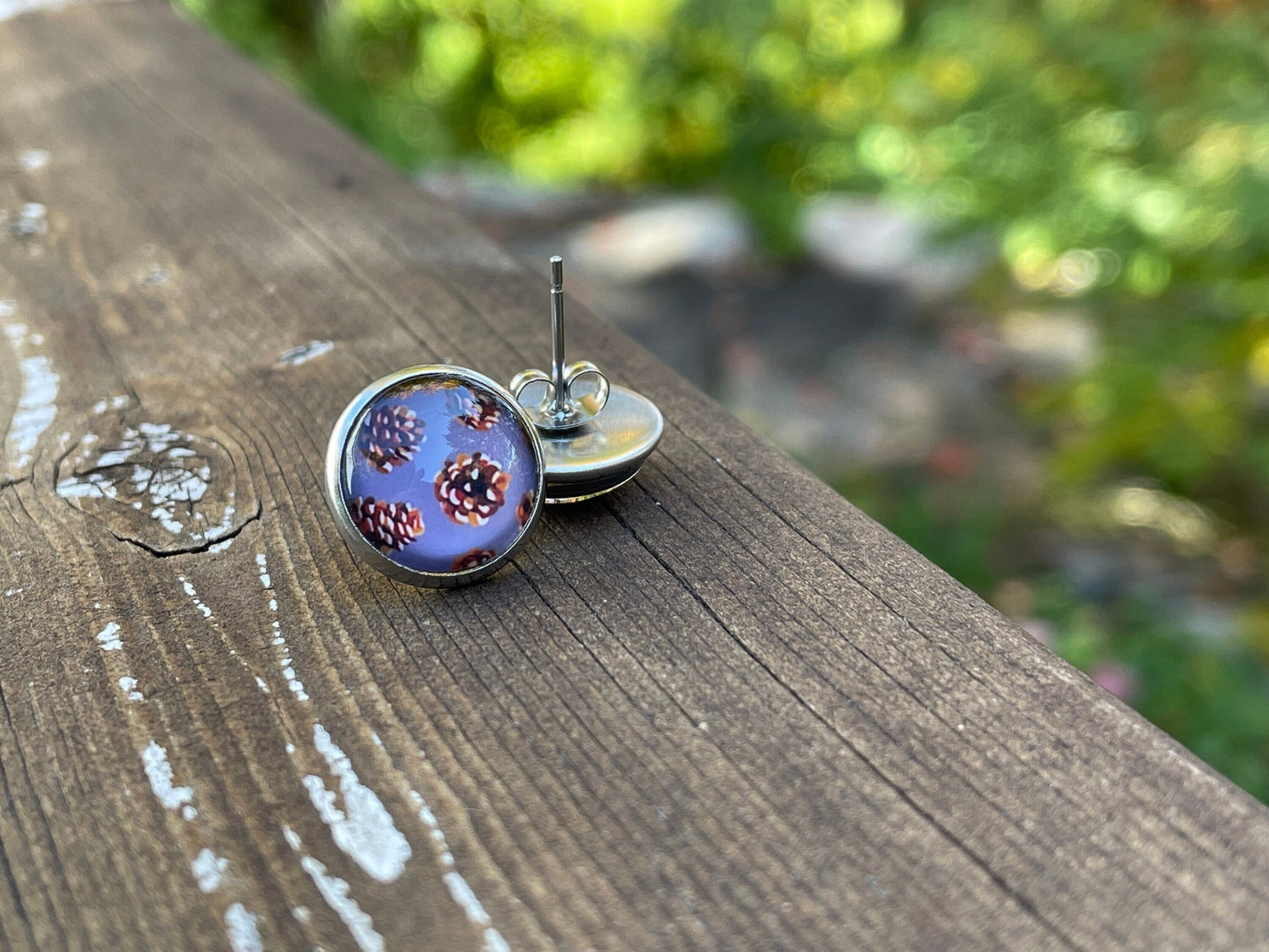 Clous d’oreilles motifs cocottes de sapin