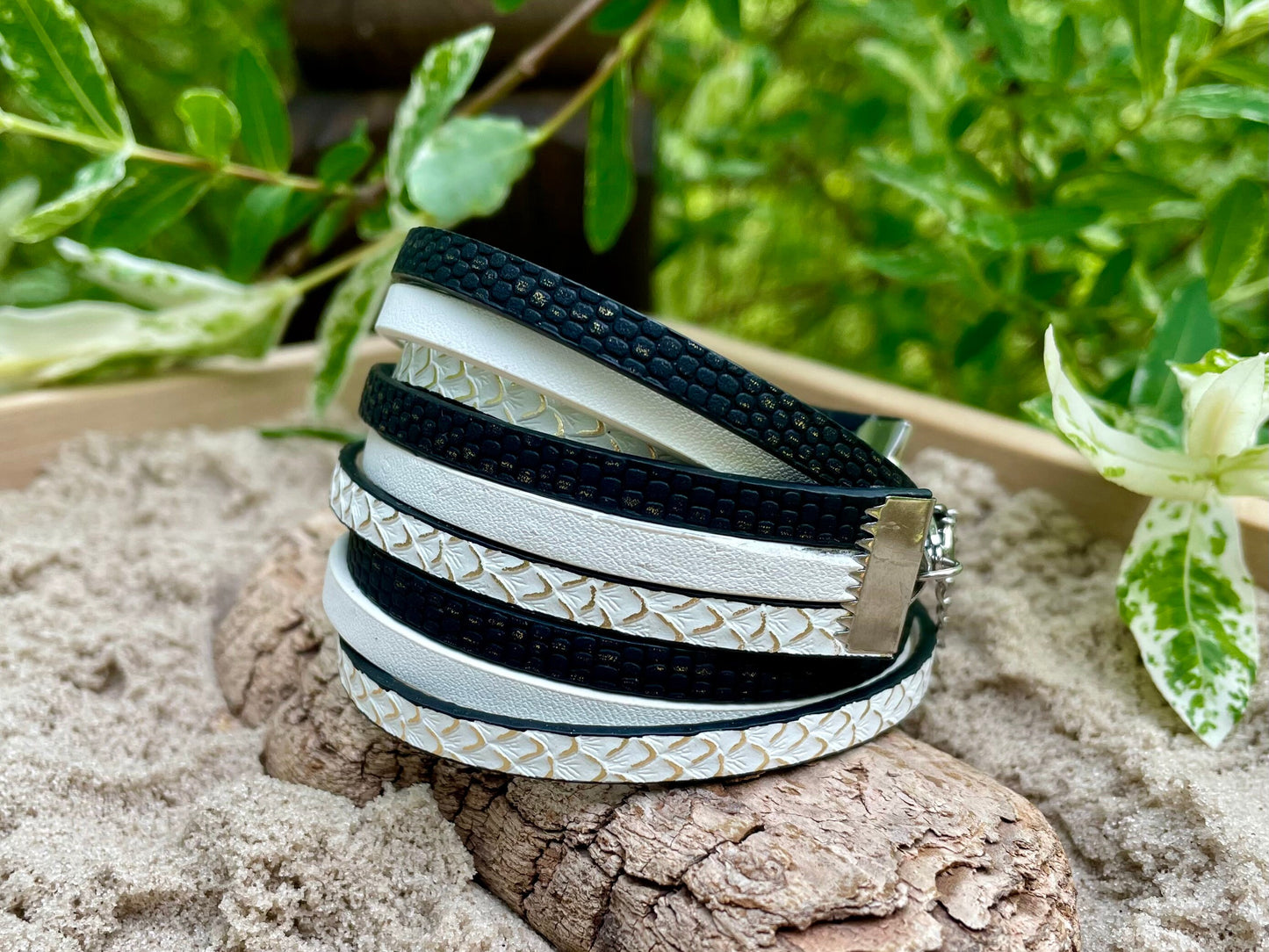 Wrap bracelet noir et blanc