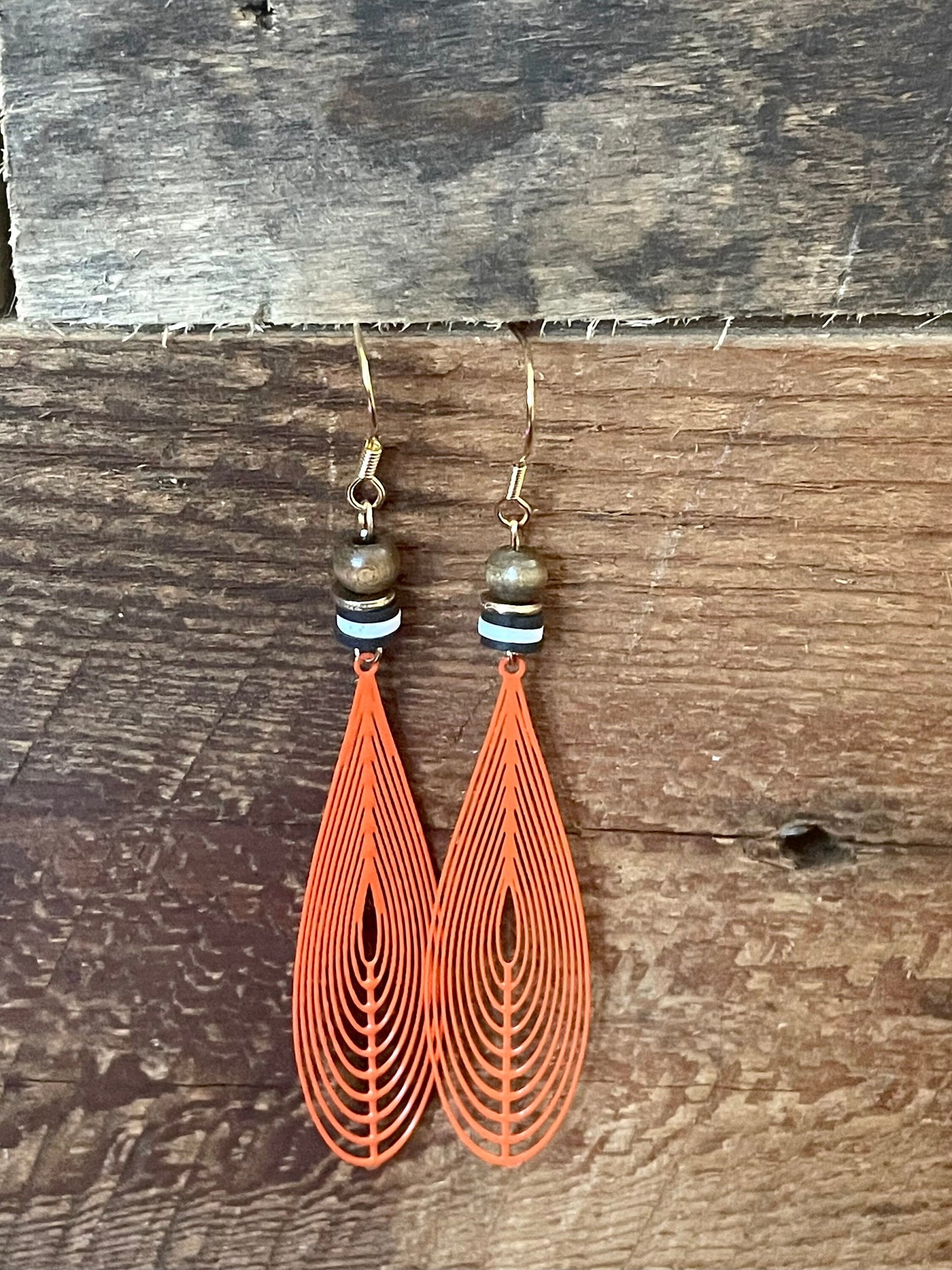 Boucles d’oreilles filigranes orange