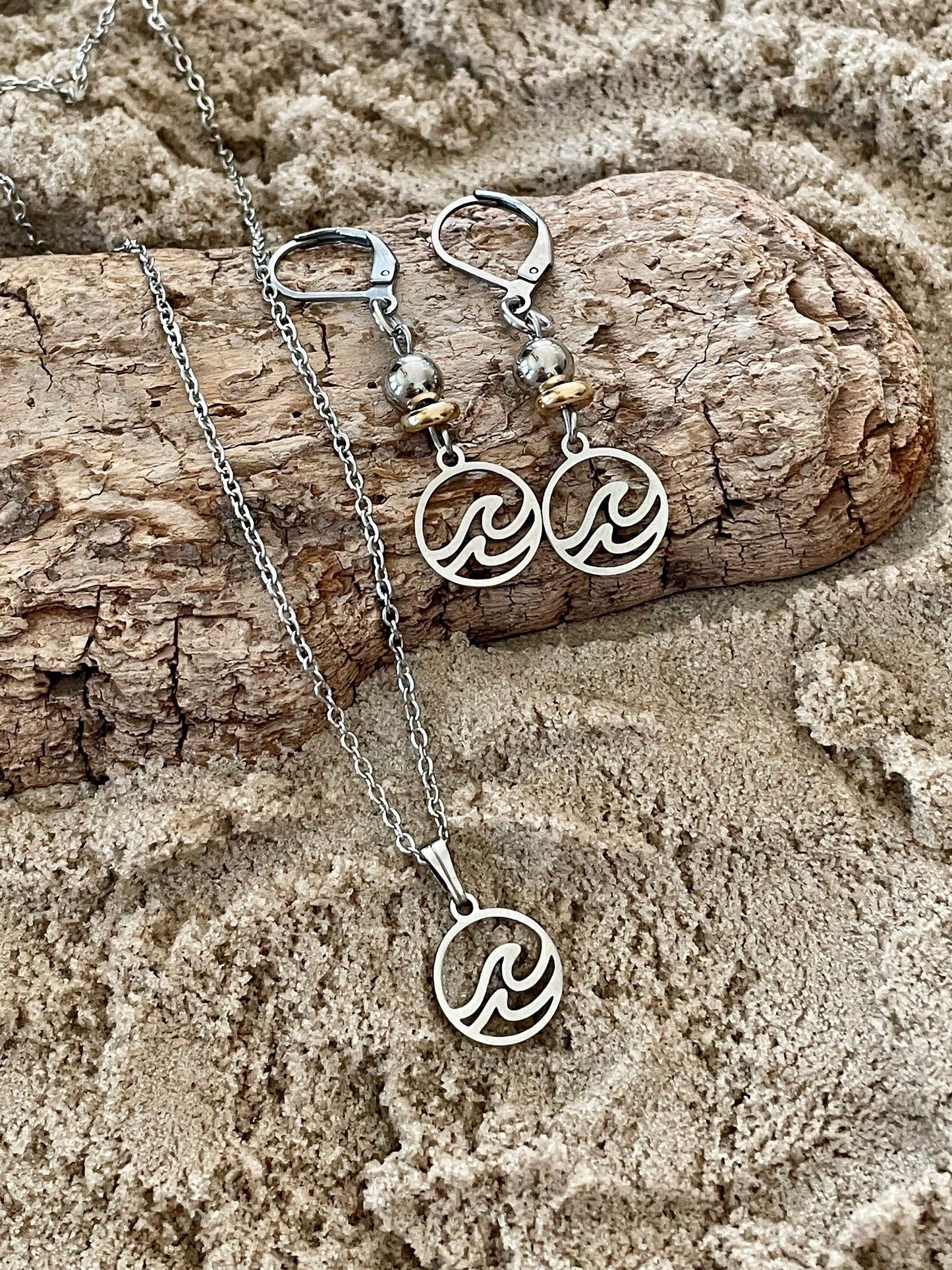 Boucles d’oreilles vagues